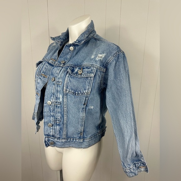 Old Navy Light Wash Distressed Denim Jean Jacket Women's Size L Petite Cotton - Picture 4 of 10